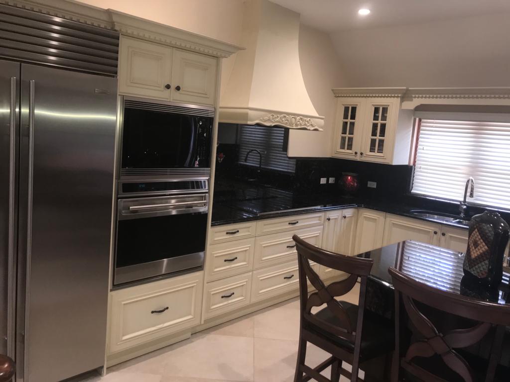 white and black kitchen 
